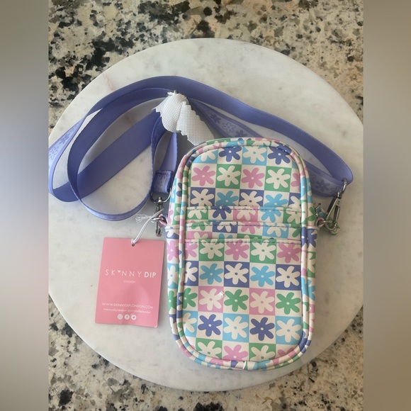 SKINNY DIP LONDON Women's Danni Mini Phone Crossbody  Bag Pastel floral check - Picture 4 of 10
